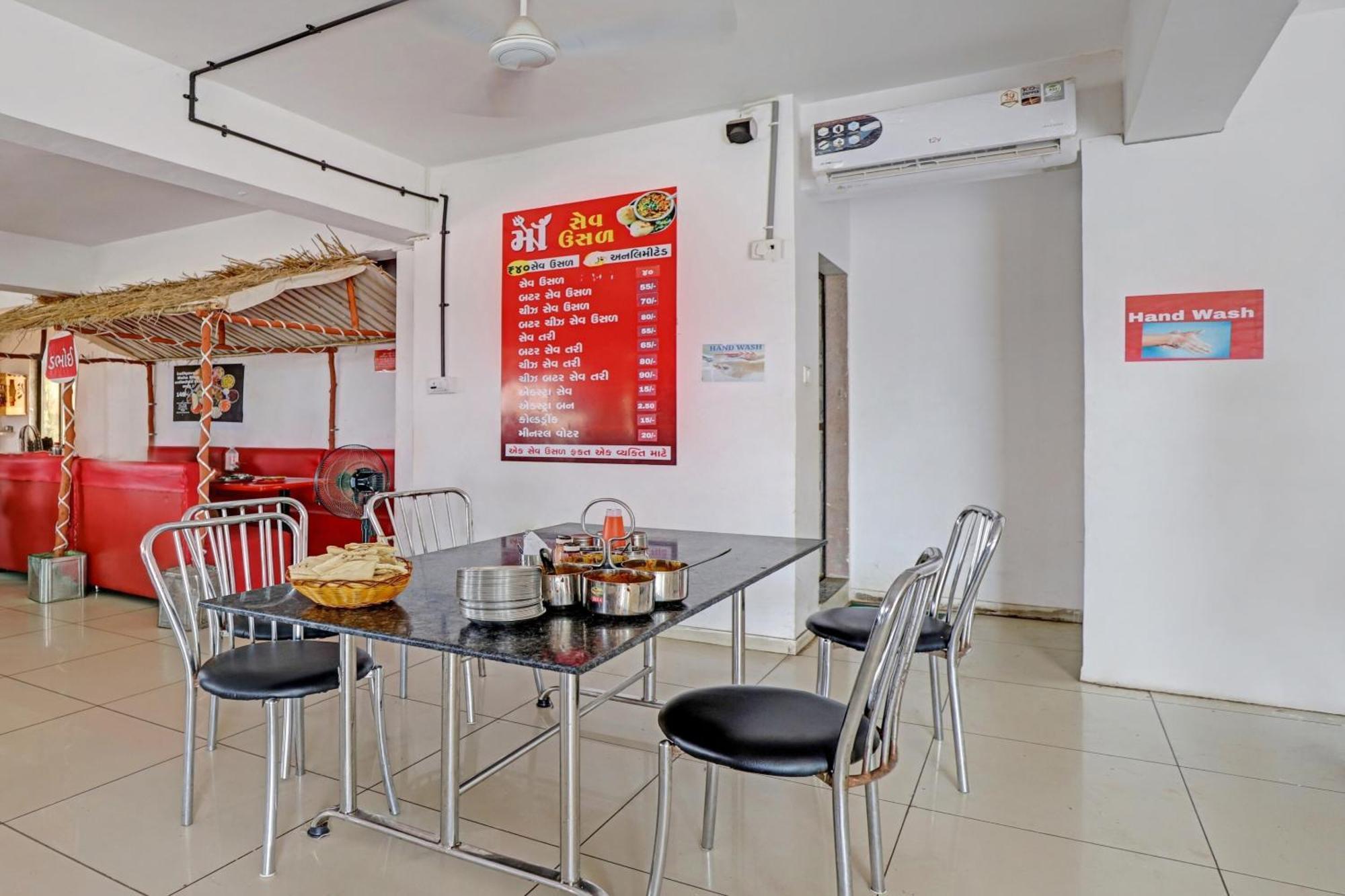 Hotel O Hill View Vadodara Luaran gambar
